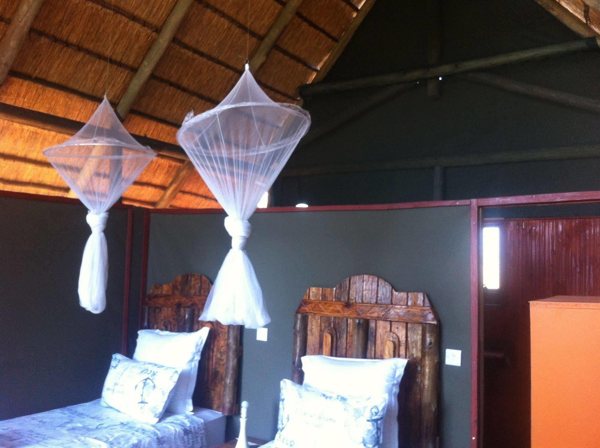 Lion Roars Lodge Lesoma Екстер'єр фото